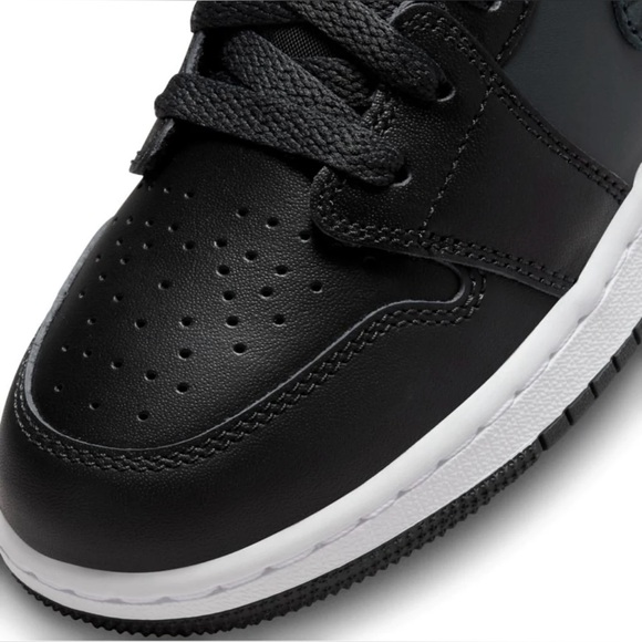 NIB!! Air Jordan 1 Low SE Sneaker - Off Noir/White/Black/Black - Picture 12 of 16